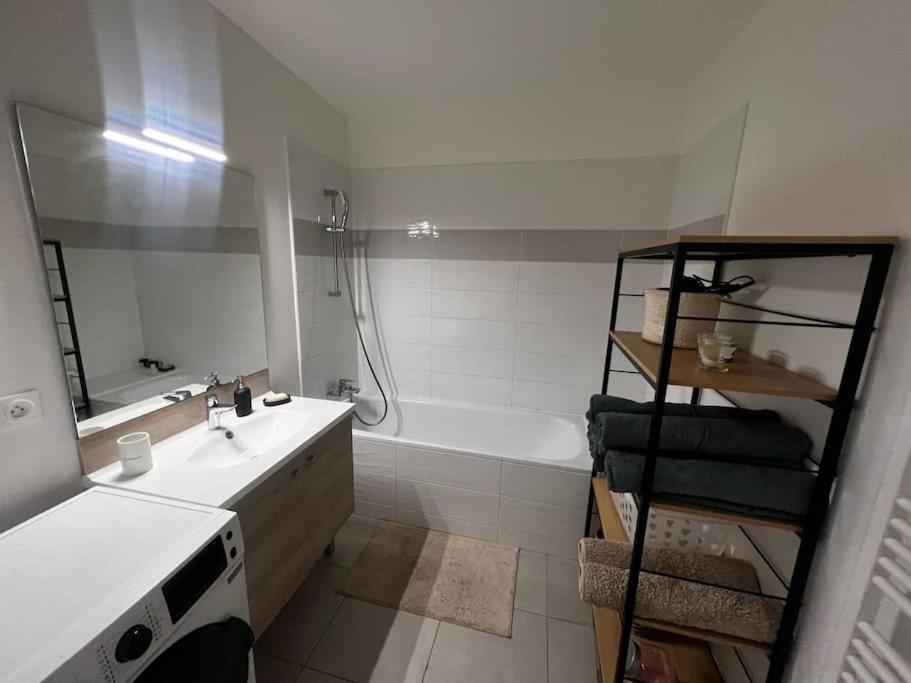 Apartament T3 Cosy, Neuf Et Ensoleille Marsylia Zewnętrze zdjęcie